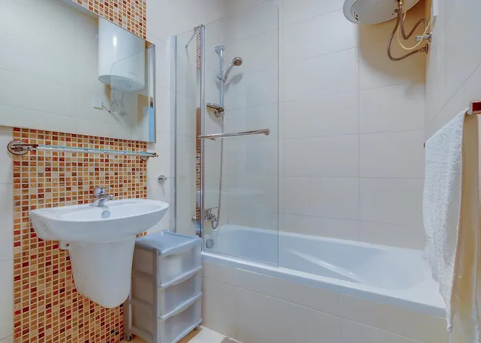 Tranquil Retreat Steps From St Julians Action Apartman