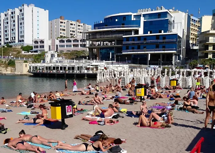 Tranquil Retreat Steps From St Julians Action 公寓 Saint Julian's