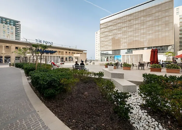 Tranquil Retreat Steps From St Julians Action St. Julian's