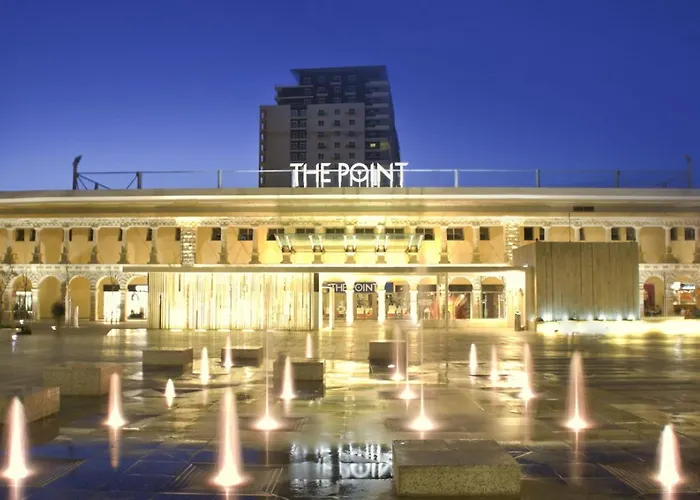 Tranquil Retreat Steps From St Julians Action Lägenhet