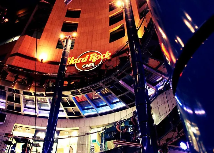 Tranquil Retreat Steps From St Julians Action *