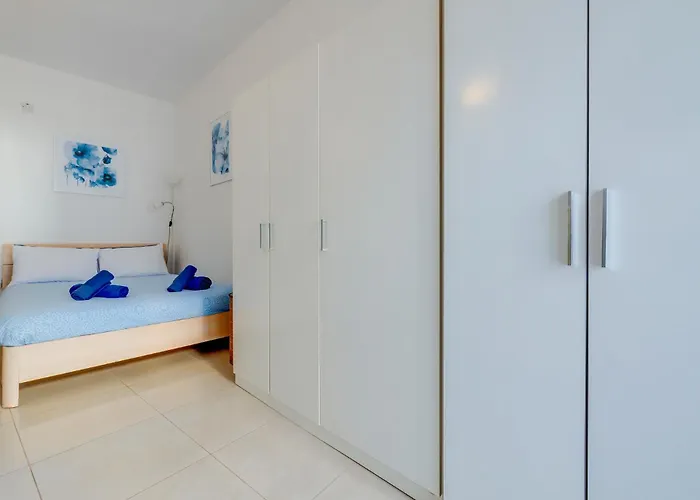 Tranquil Retreat Steps From St Julians Action * St. Julian's