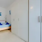 Tranquil Retreat Steps From St Julians Action * San Ġiljan